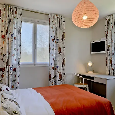 Les Bains De Secours Hotell 4*