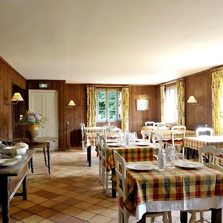 Les Bains De Secours Hotell 4*