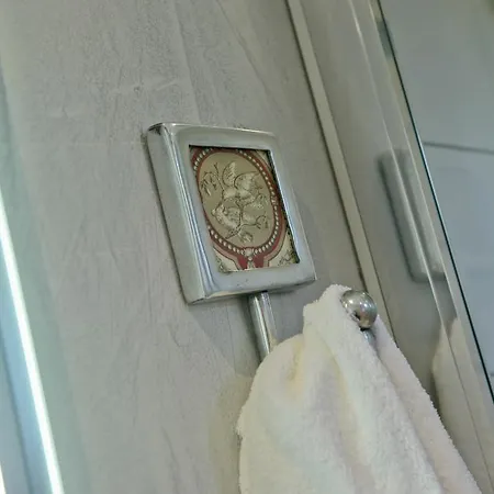 Les Bains De Secours 4*