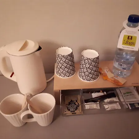 Les Bains De Secours