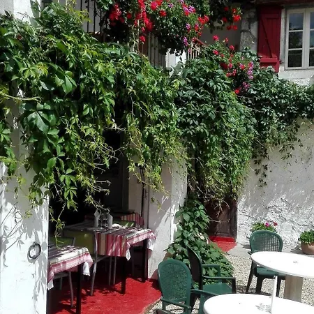 Les Bains De Secours Hotel 4*
