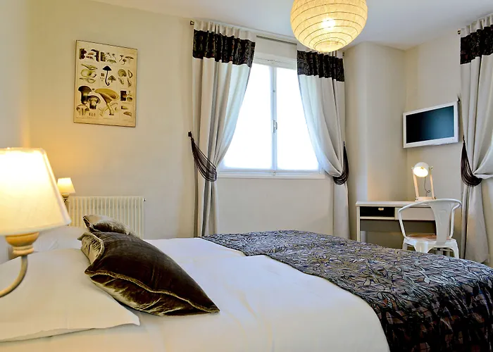 Les Bains De Secours Hotel 4*