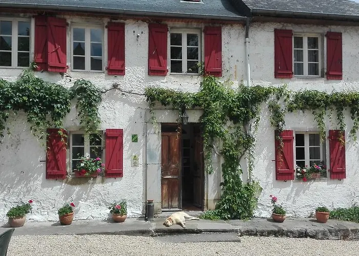 Les Bains De Secours