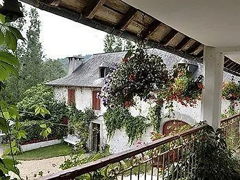 Les Bains De Secours Hotel 4*